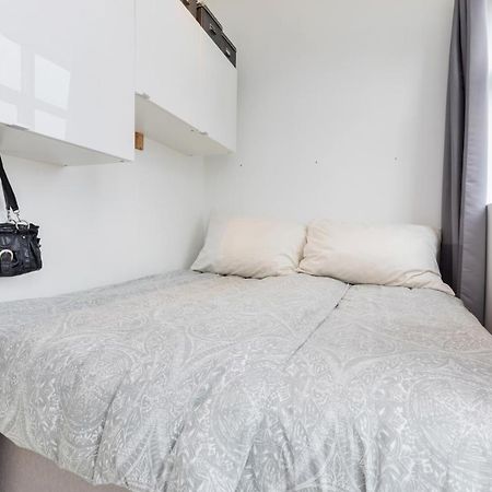 Stylish Apartment With Beautiful Views Of The River, Beach Nearby Kristiansand Buitenkant foto