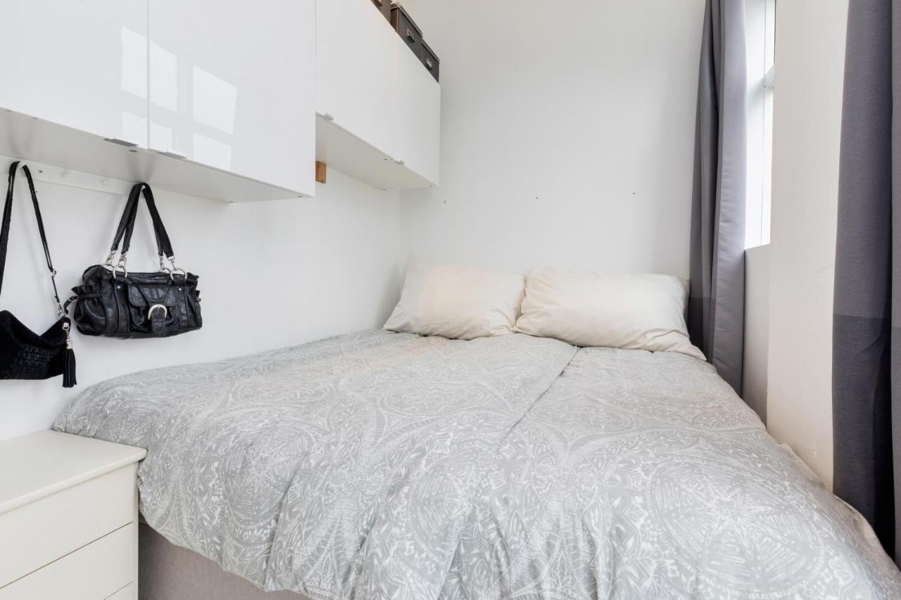 Stylish Apartment With Beautiful Views Of The River, Beach Nearby Kristiansand Buitenkant foto